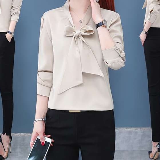 ブラウス 幾何学模様リボンつき長袖ブラウス