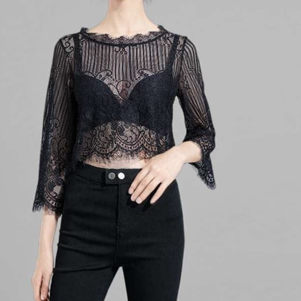 ブラウス 透かし柄レースの優雅なクロップドトップス