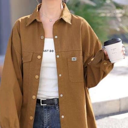 ブラウス ゆったりシルエットのシャツジャケット