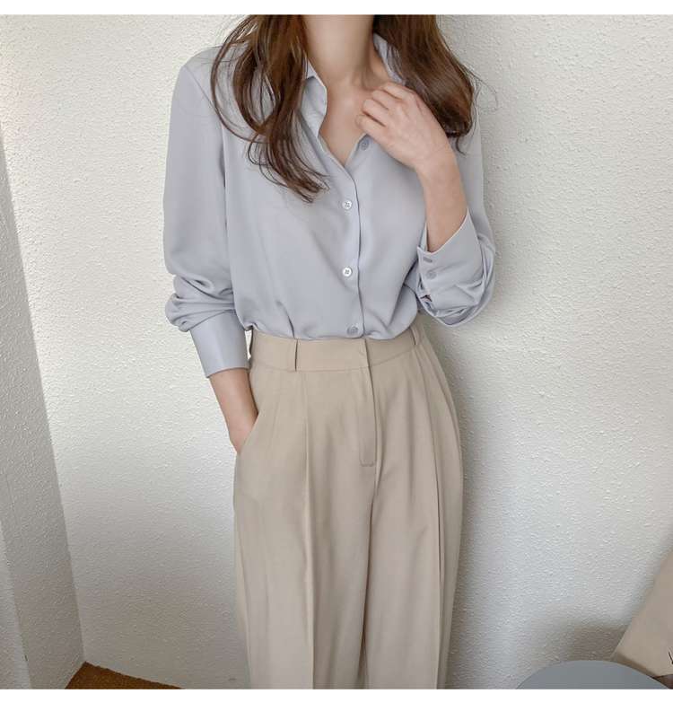 シルエット美人のオフィスブラウス
