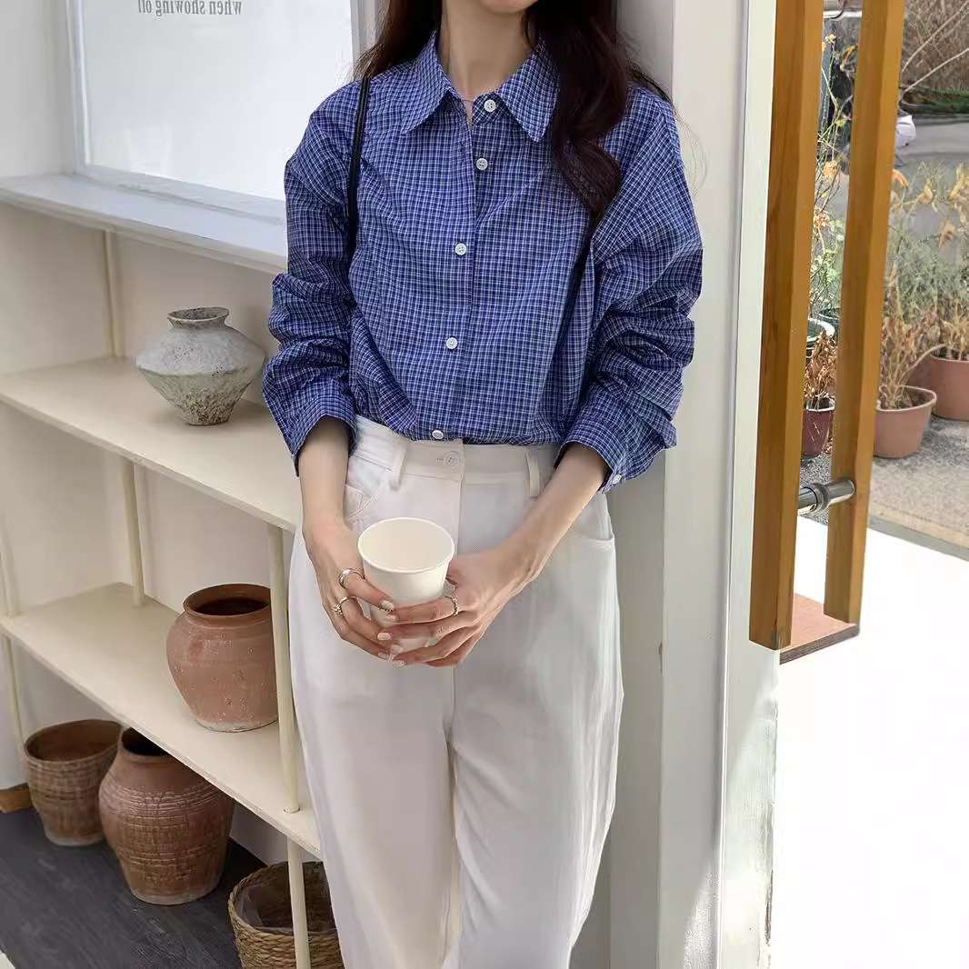 シルエット優美な格子柄ブラウス