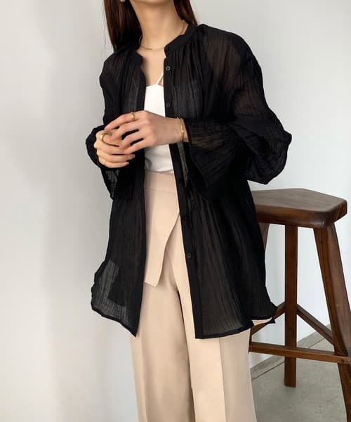 ブラウス シアー素材ゆったりバックスリットブラウス